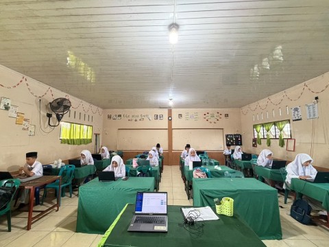 Murid Kelas XII MAN 1 Deli Serdang Ikuti Gladi Bersih TKA 20