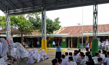 Tingkatkan Kedisiplinan, Guru BK Gelar Razia Rambut dan Ketertiban di MAN 1 Deli Serdang 